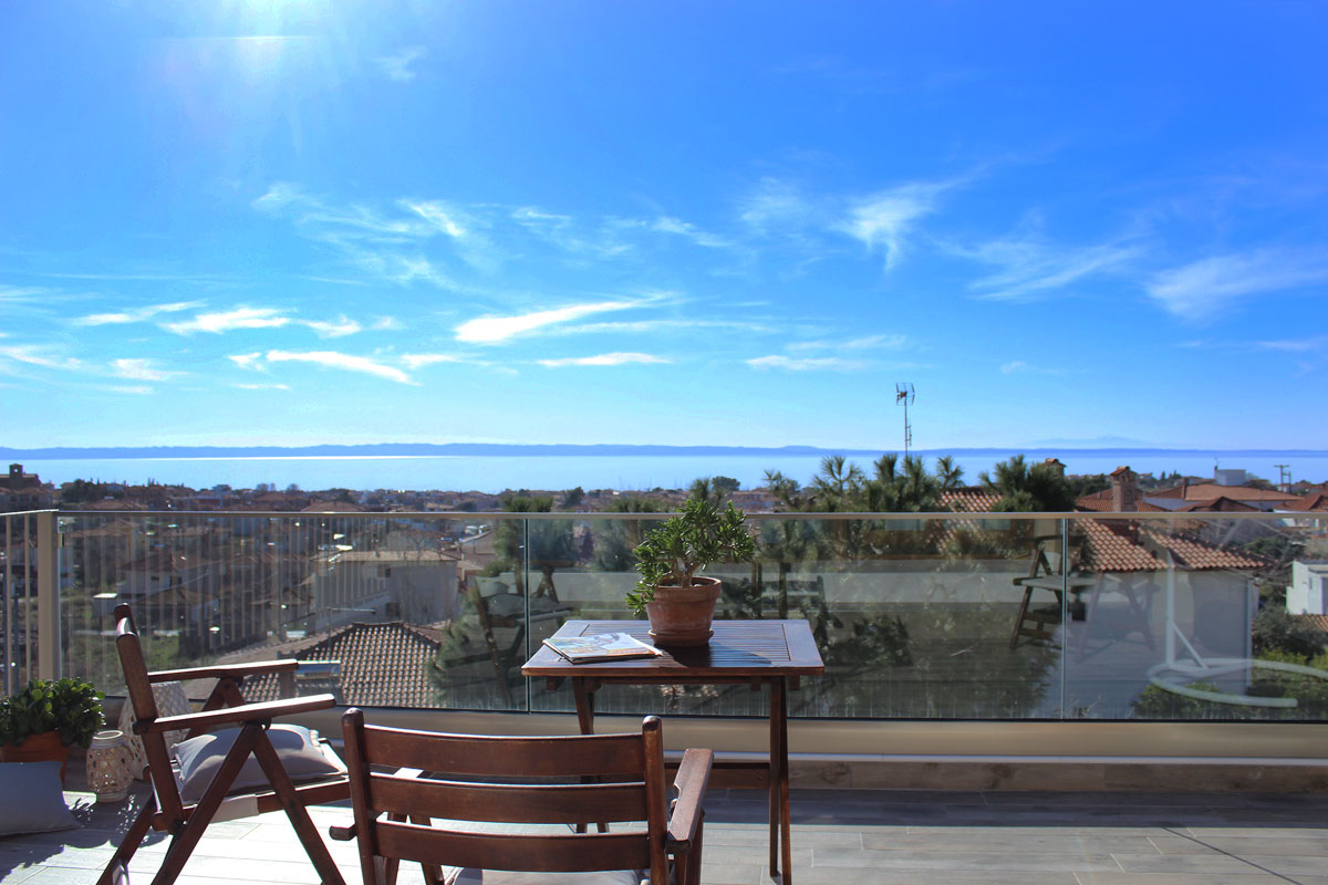Sea & sky view form pinehouse King Suite balcony